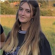 Profesora de Catalán, castellano e inglés para niños y niñas de Eso y primaria